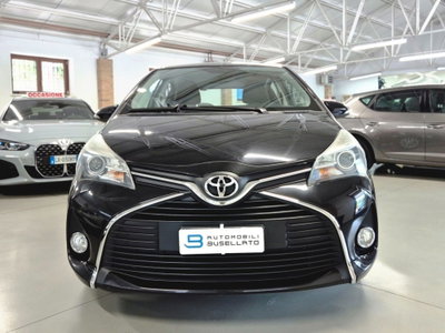Toyota Yaris 1.0 5 porte Active (2)