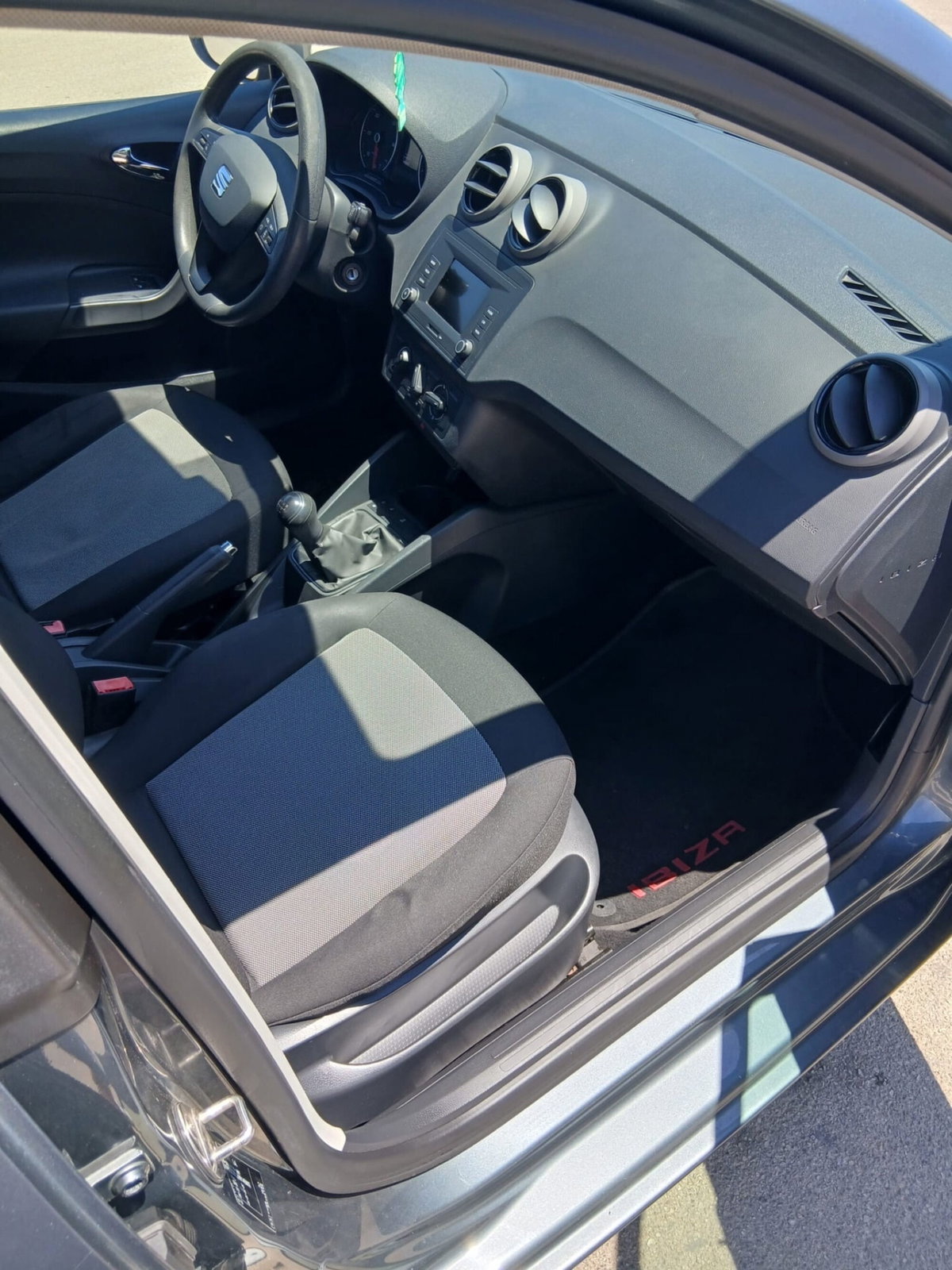 SEAT Ibiza 1.4 TDI 90 CV CR 5p. FR (5)