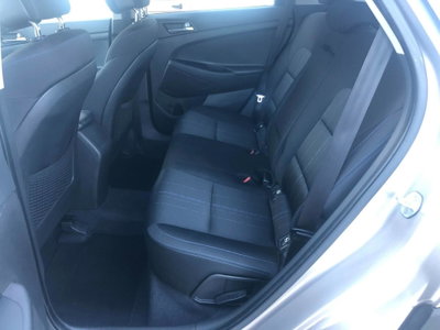 Hyundai Tucson 1.7 CRDi XPossible (12)