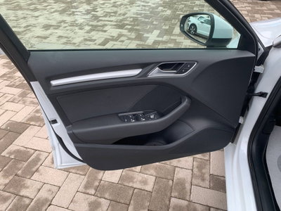 Audi A3 Sportback 1.6 TDI ultra Attraction (13)