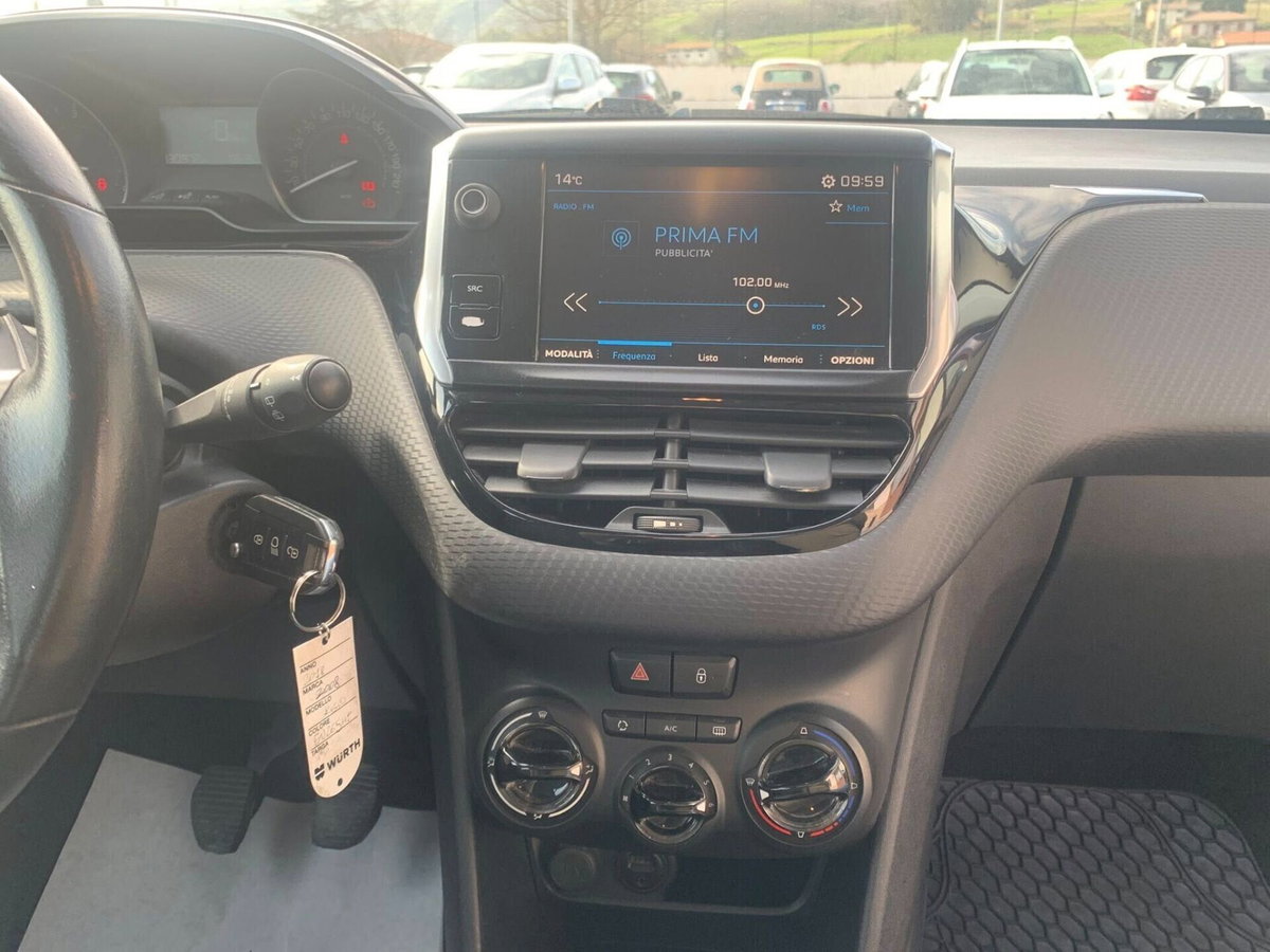Peugeot 2008 75 Active (14)