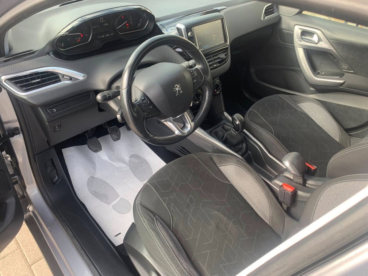 Peugeot 2008 75 Active (9)