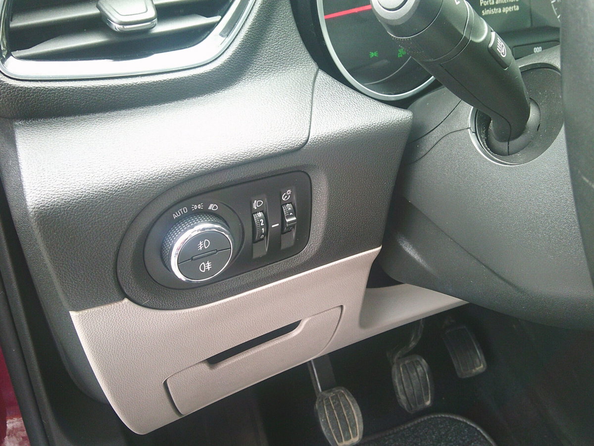 Opel Grandland X 1.2 Turbo 12V 130 CV Start&Stop Business Edition (10)