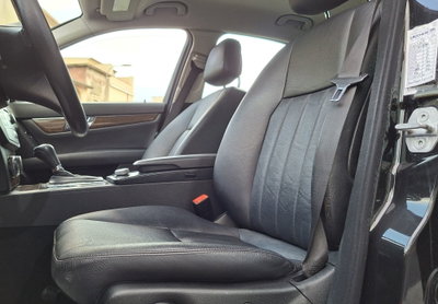 Mercedes-Benz Classe C 200 CDI Eleg. (9)