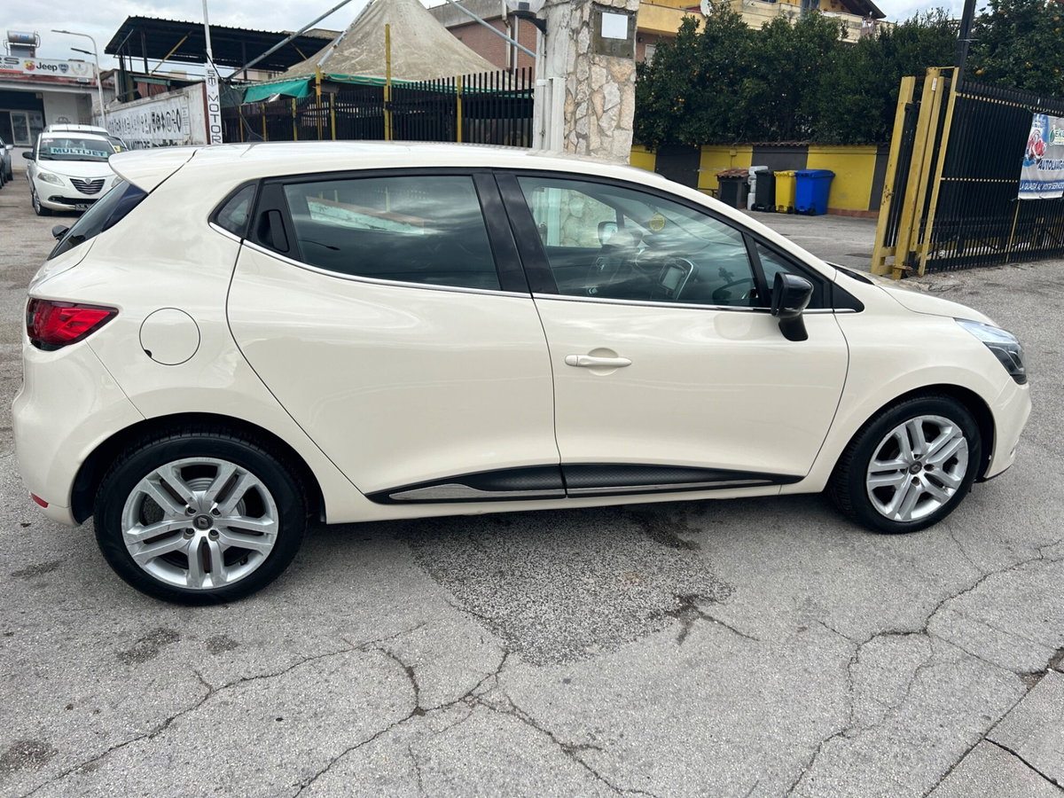 Renault Clio dCi 8V 75 CV Start&Stop 5 porte Energy Duel (5)