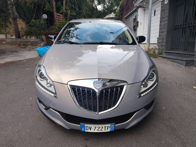 Lancia Delta 1.4 T-Jet 150 CV Platino (2)