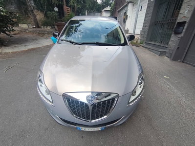 Lancia Delta 1.4 T-Jet 150 CV Platino (9)