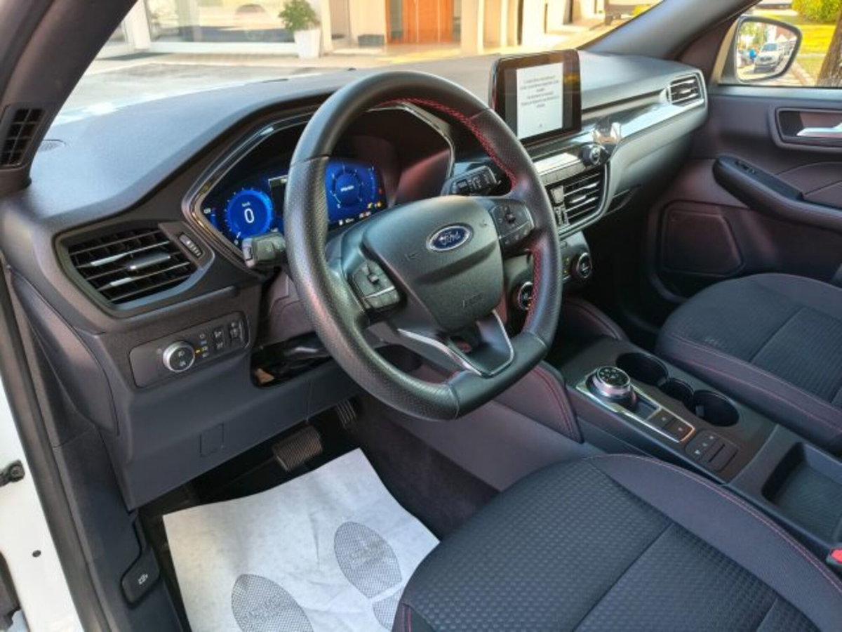 Ford Kuga 1.5 EcoBlue 120 CV aut. 2WD ST-Line X Design (5)
