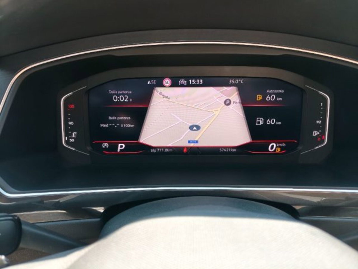 Volkswagen Tiguan 2.0 TDI 150 CV SCR DSG 4MOTION R-Line (11)