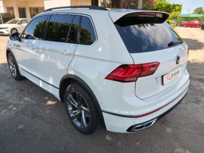 Volkswagen Tiguan 2.0 TDI 150 CV SCR DSG 4MOTION R-Line (2)