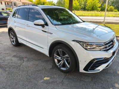 Volkswagen Tiguan 2.0 TDI 150 CV SCR DSG 4MOTION R-Line (4)