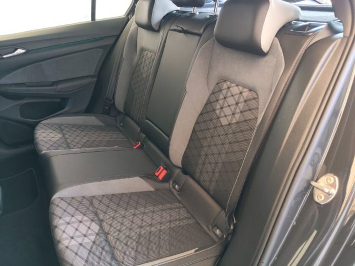 Volkswagen Golf Variant 1.5 TSI EVO ACT R-Line (18)