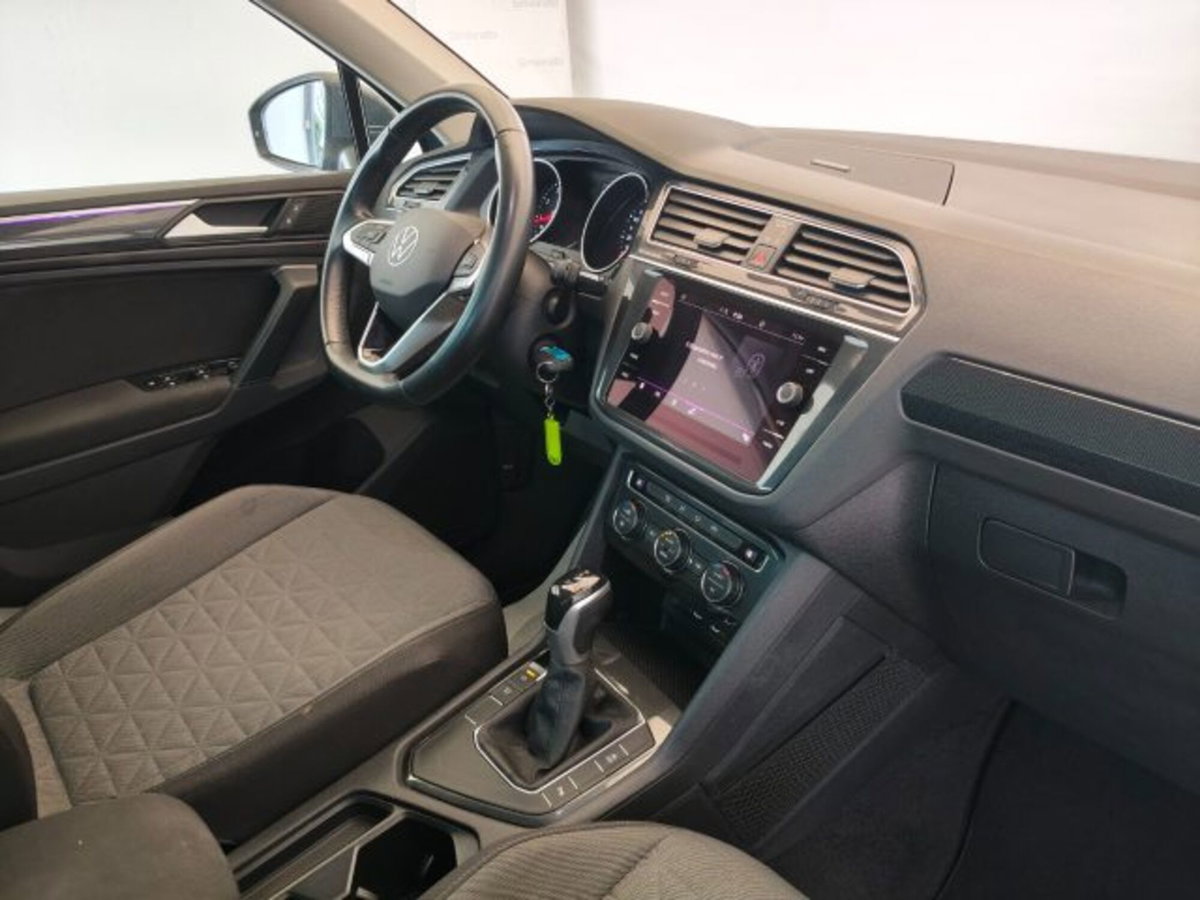 Volkswagen Tiguan 2.0 TDI 150 CV SCR DSG 4MOTION Life (9)