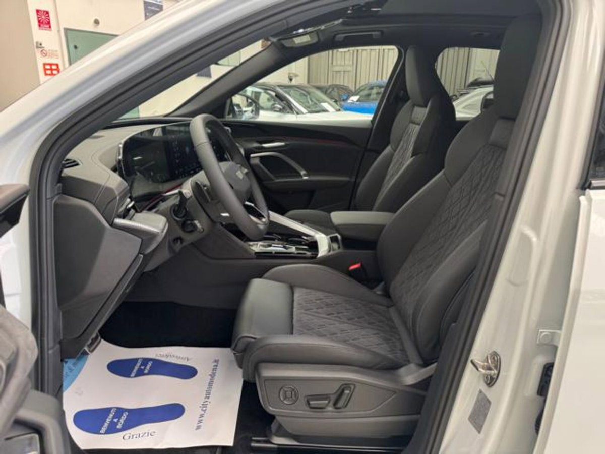 Audi Q5 Sportback Sportback 40 2.0 tdi mhev 12V quattro s-tronic (8)