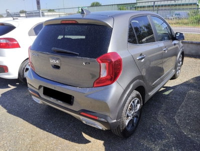 Kia Picanto 1.0 12V 5 porte AMT X Line (2)