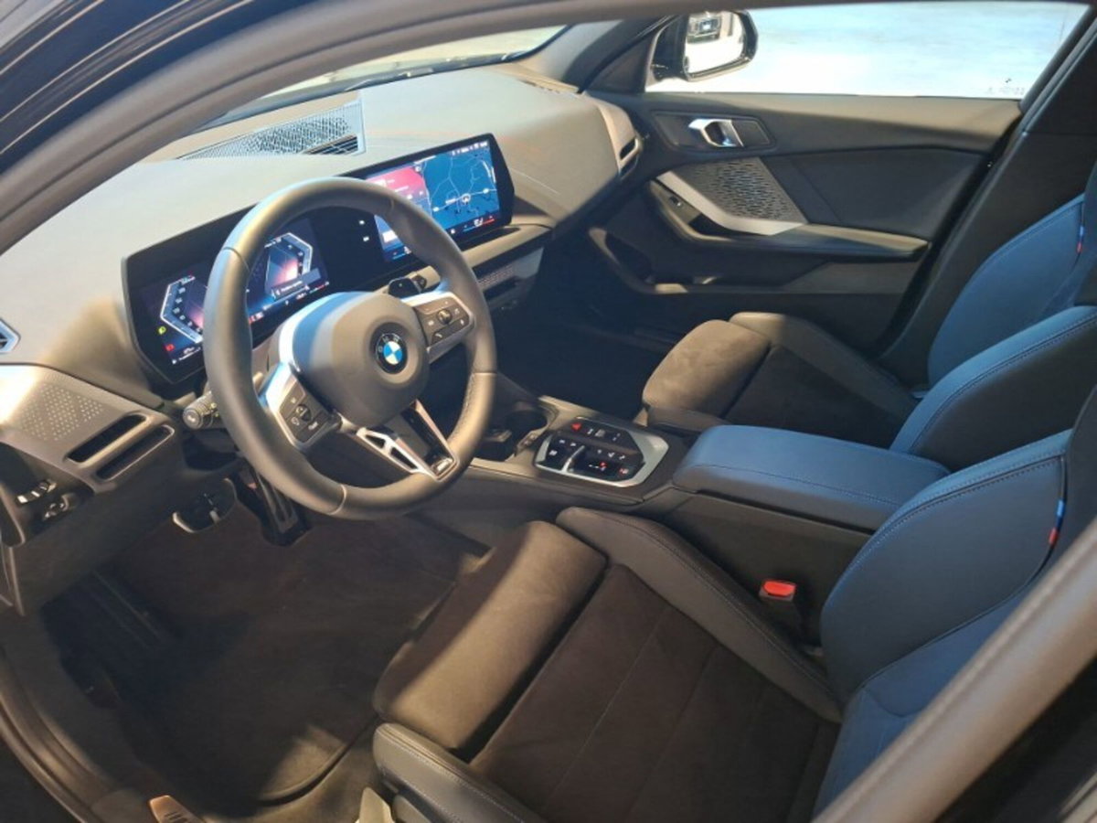 BMW Serie 1 118d Msport (10)