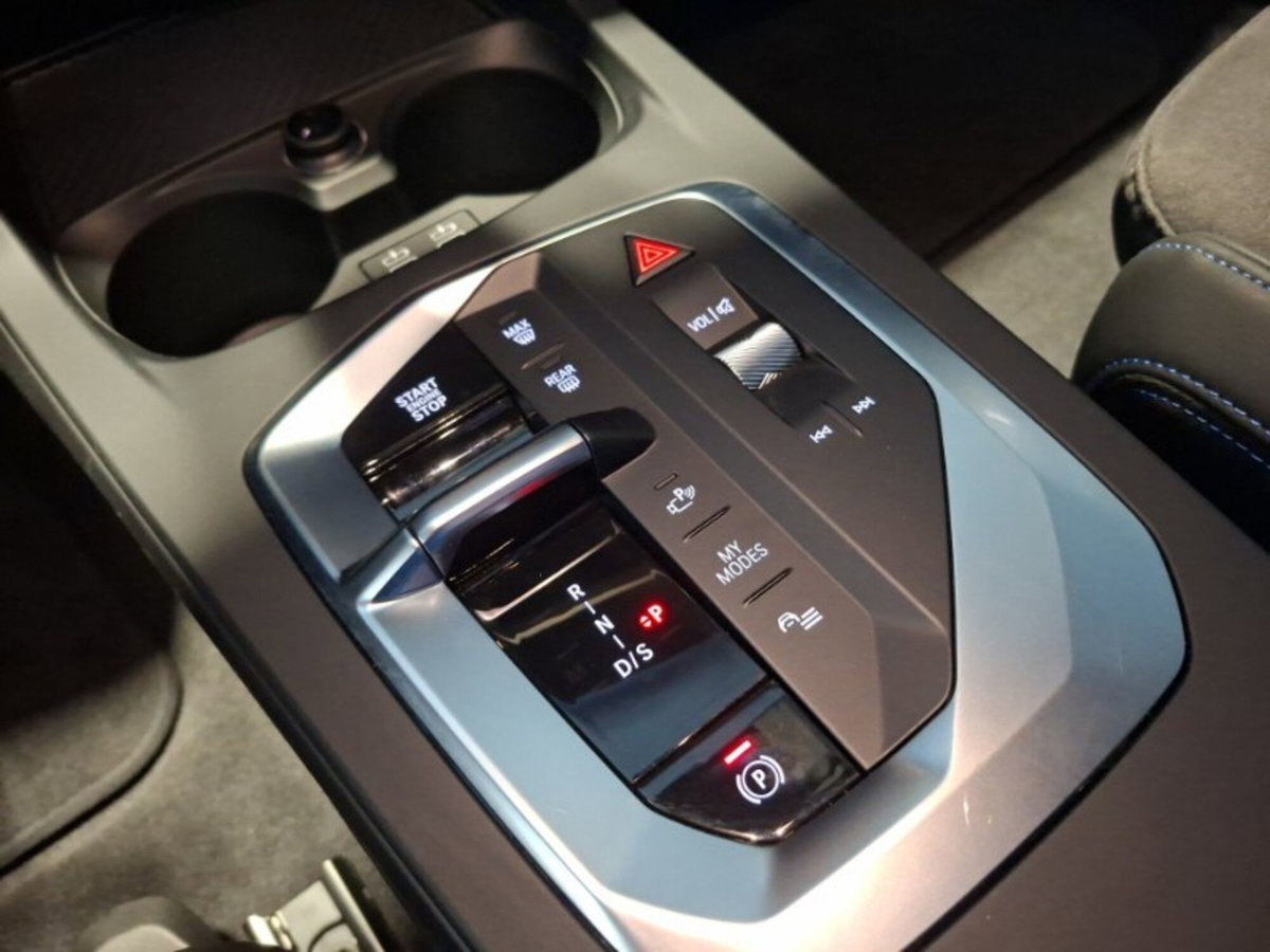 BMW Serie 1 118d Msport (19)