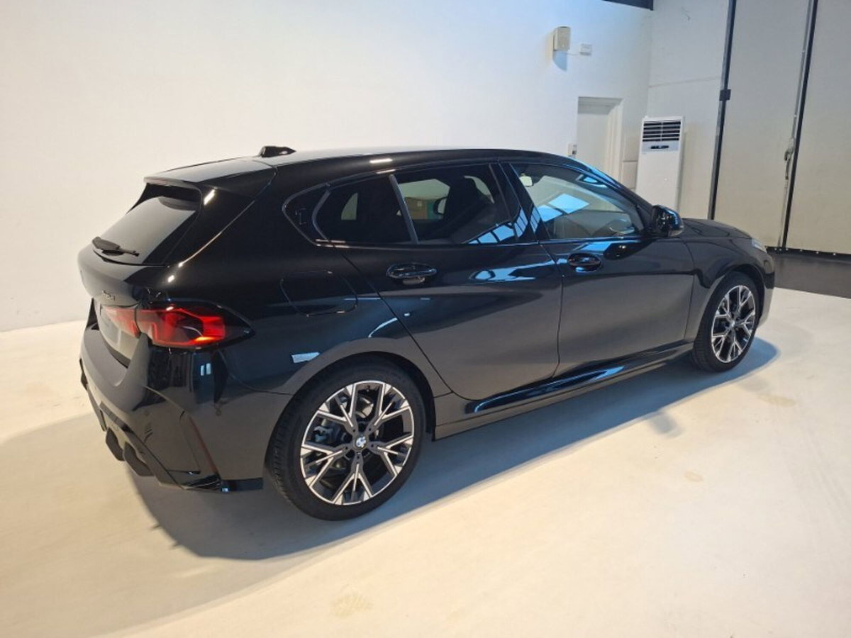 BMW Serie 1 118d Msport (6)