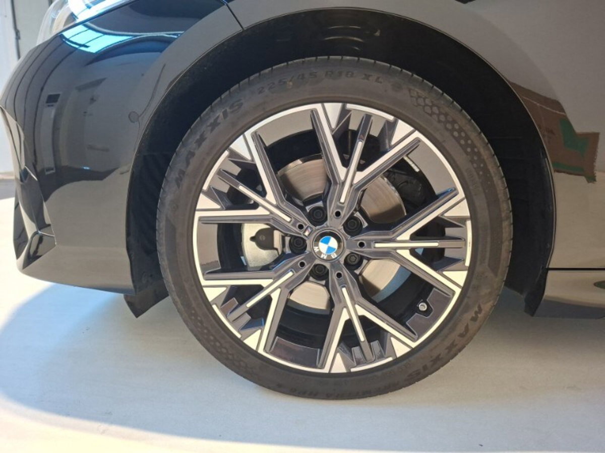 BMW Serie 1 118d Msport (7)