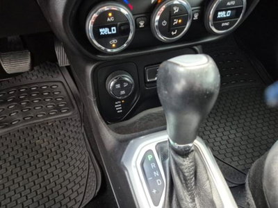 Jeep Renegade 2.0 Mjt 140CV 4WD Active Drive Low Limited (16)