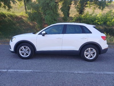 Audi Q3 35 TDI quattro S tronic Business (6)