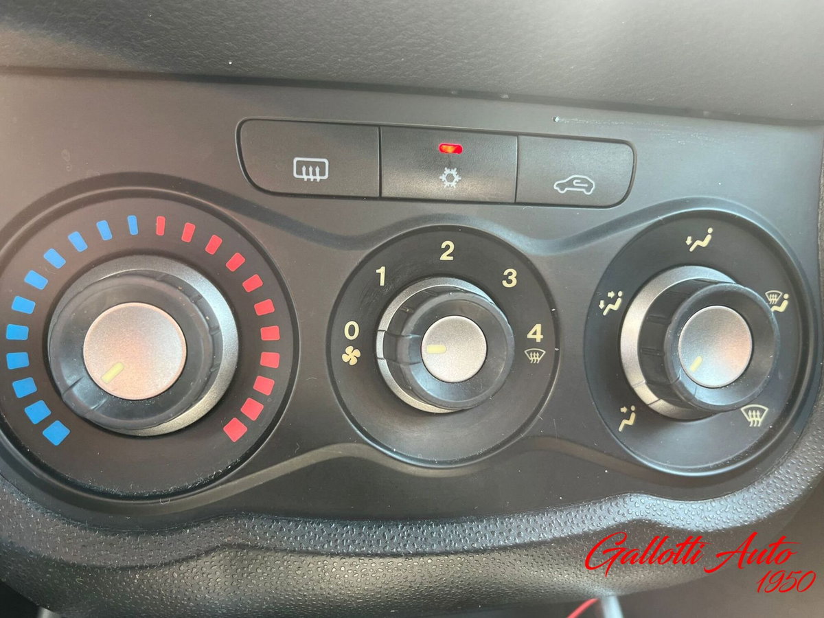 Alfa Romeo MiTo 1.3 JTDm-2 95 CV S&S Progression (19)