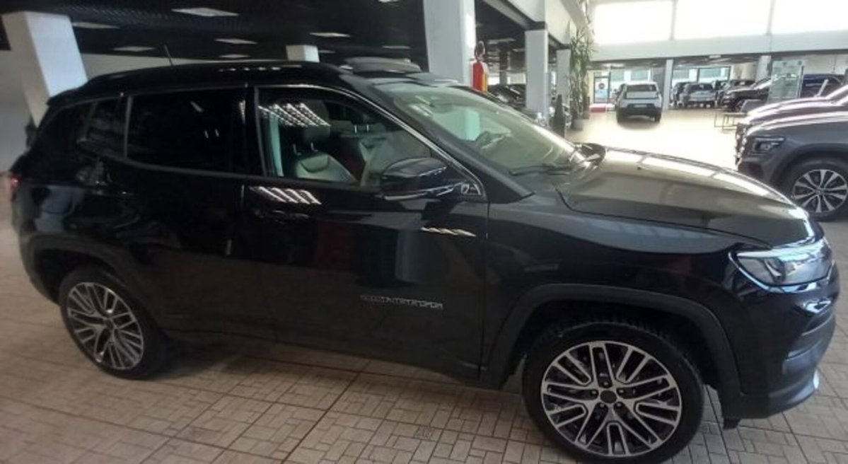 Jeep Compass 1.3 Turbo T4 2WD Limited (2)