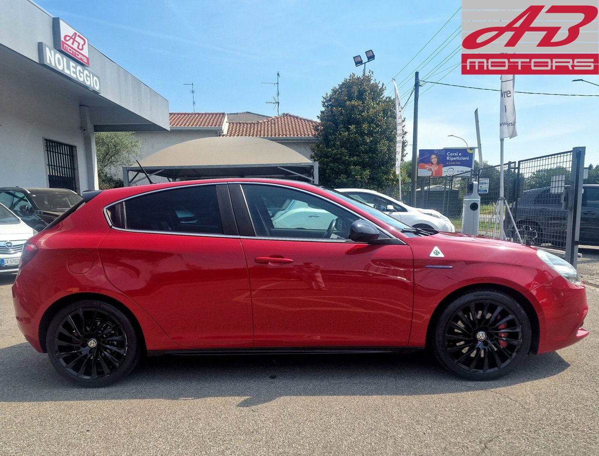Alfa Romeo Giulietta 1750 Turbo Quadrifoglio Verde 240cv tct (4)