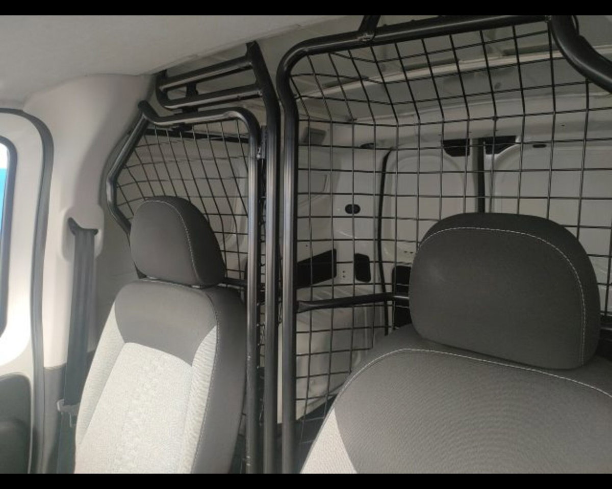 Fiat Fiorino Furgone cargo 1.3 mjt 95cv SX (17)