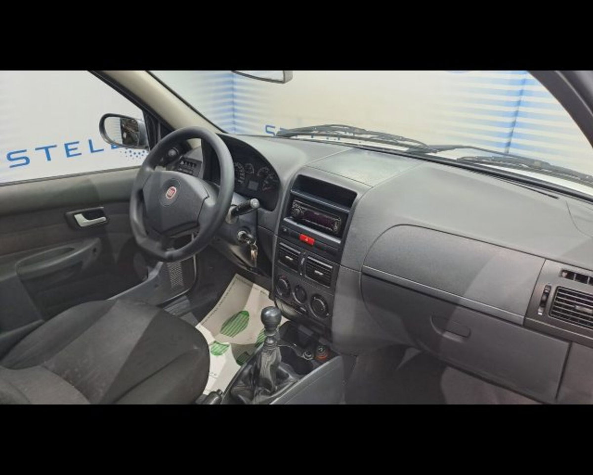 Fiat Strada 1.3 MJT Pick-up (16)