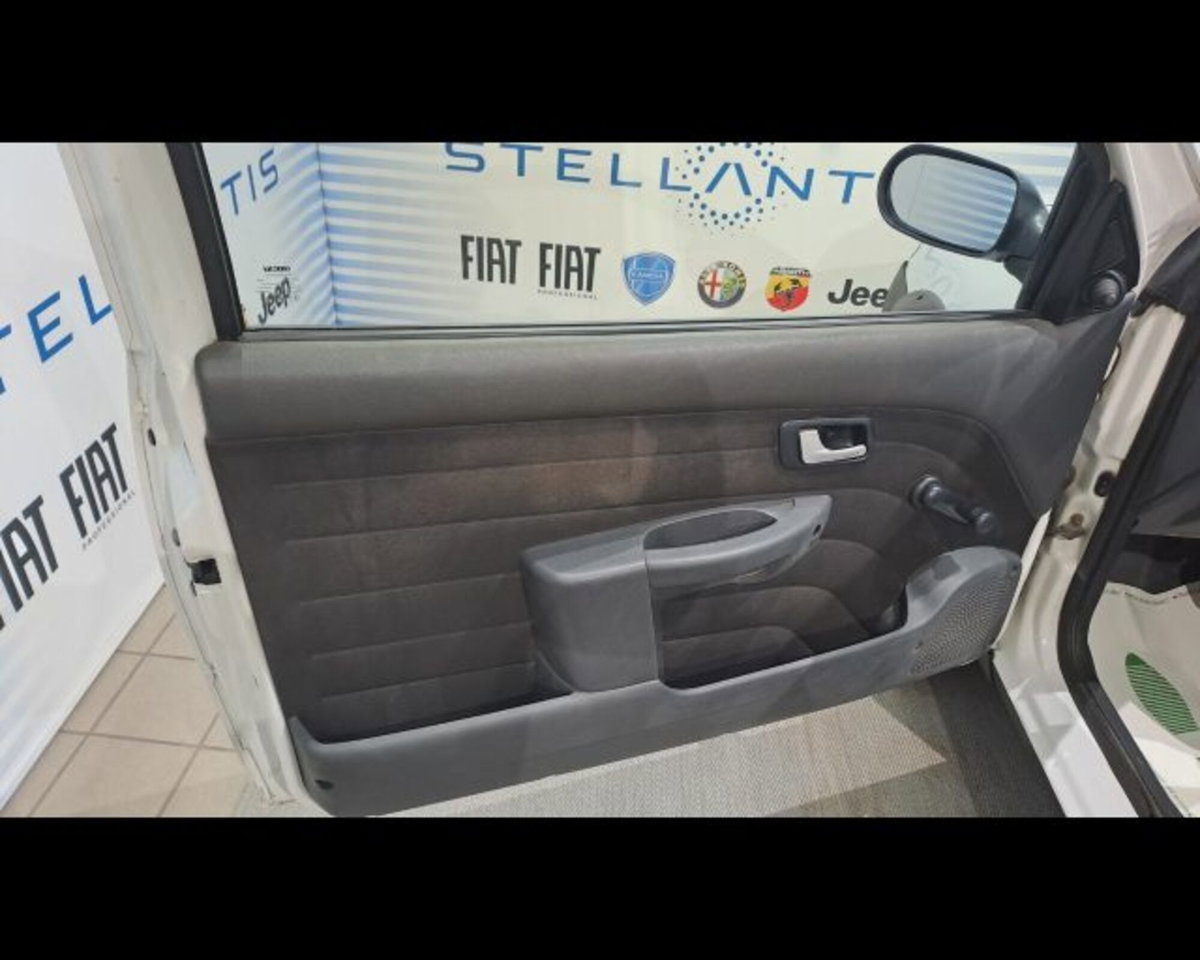 Fiat Strada 1.3 MJT Pick-up (18)