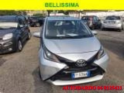 Toyota Aygo 1.0 VVT-i 69 CV 5 porte x-cool usata