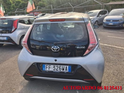 Toyota Aygo 1.0 VVT-i 69 CV 5 porte x-cool (4)