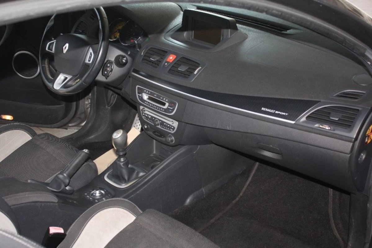 Renault Mégane Coupé 2.0 Turbo 250CV RS (9)