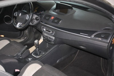 Renault Mégane Coupé 2.0 Turbo 250CV RS (9)