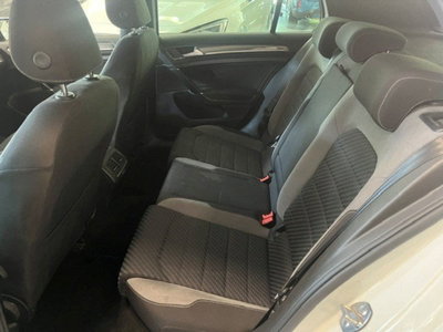 Volkswagen Golf 2.0 TDI 3p. Highline BlueMotion Technology (9)