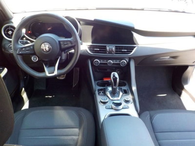 Alfa Romeo Giulia 2.2 Turbodiesel 160 CV AT8 Sprint (3)