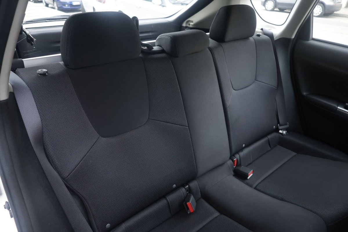 Subaru Impreza 2.0D Sport 4Q (12)