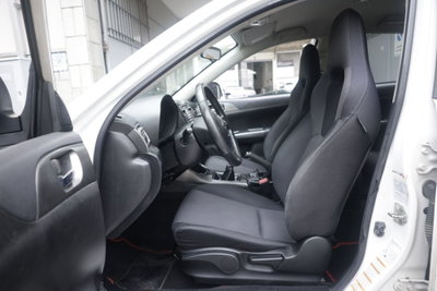 Subaru Impreza 2.0D Sport 4Q (17)