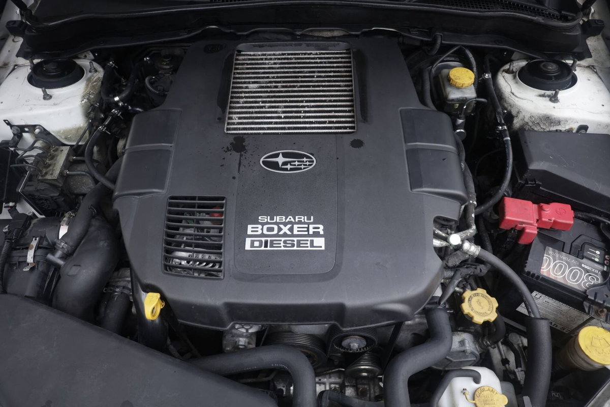 Subaru Impreza 2.0D Sport 4Q (19)
