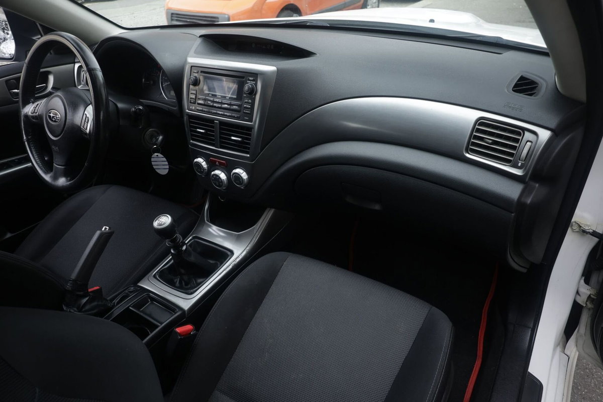 Subaru Impreza 2.0D Sport 4Q (8)