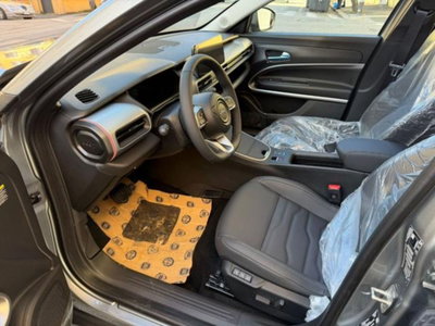 Jeep Avenger 1.2 turbo e-hybrid mhev Summit fwd 110cv edct6 (2)