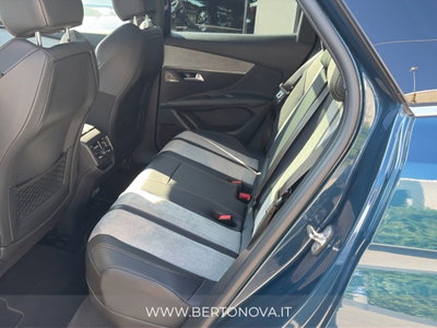 Peugeot 3008 Hybrid4 300 e-EAT8 GT Pack (14)