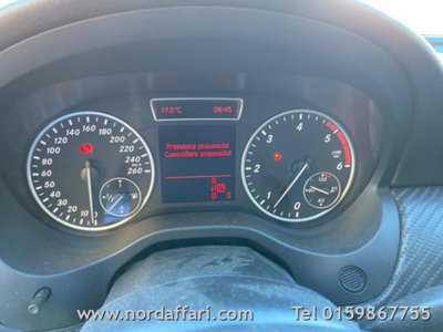 Mercedes-Benz Classe A 200 CDI BlueEFFICIENCY Premium (11)