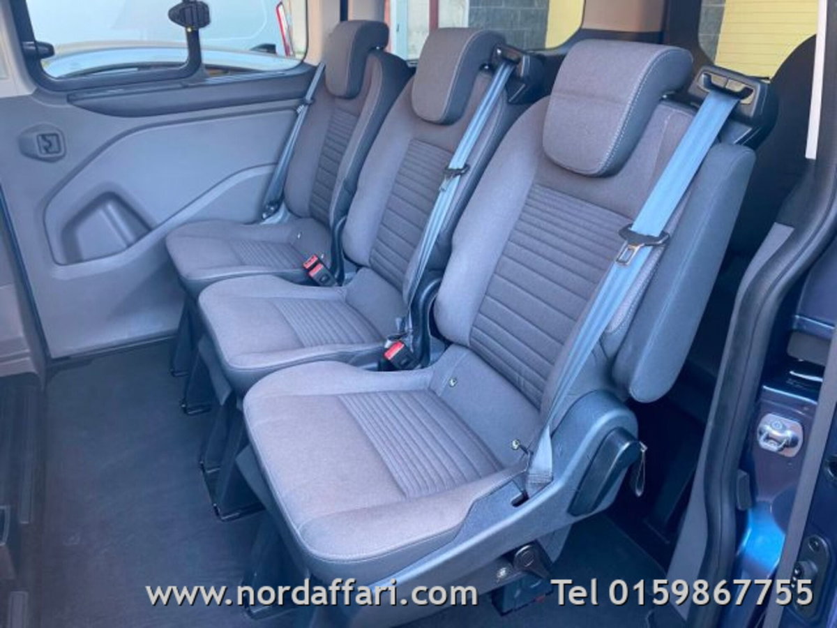 Ford Tourneo Custom 320 2.0 EcoBlue 130CV MHEV PC Titanium (16)