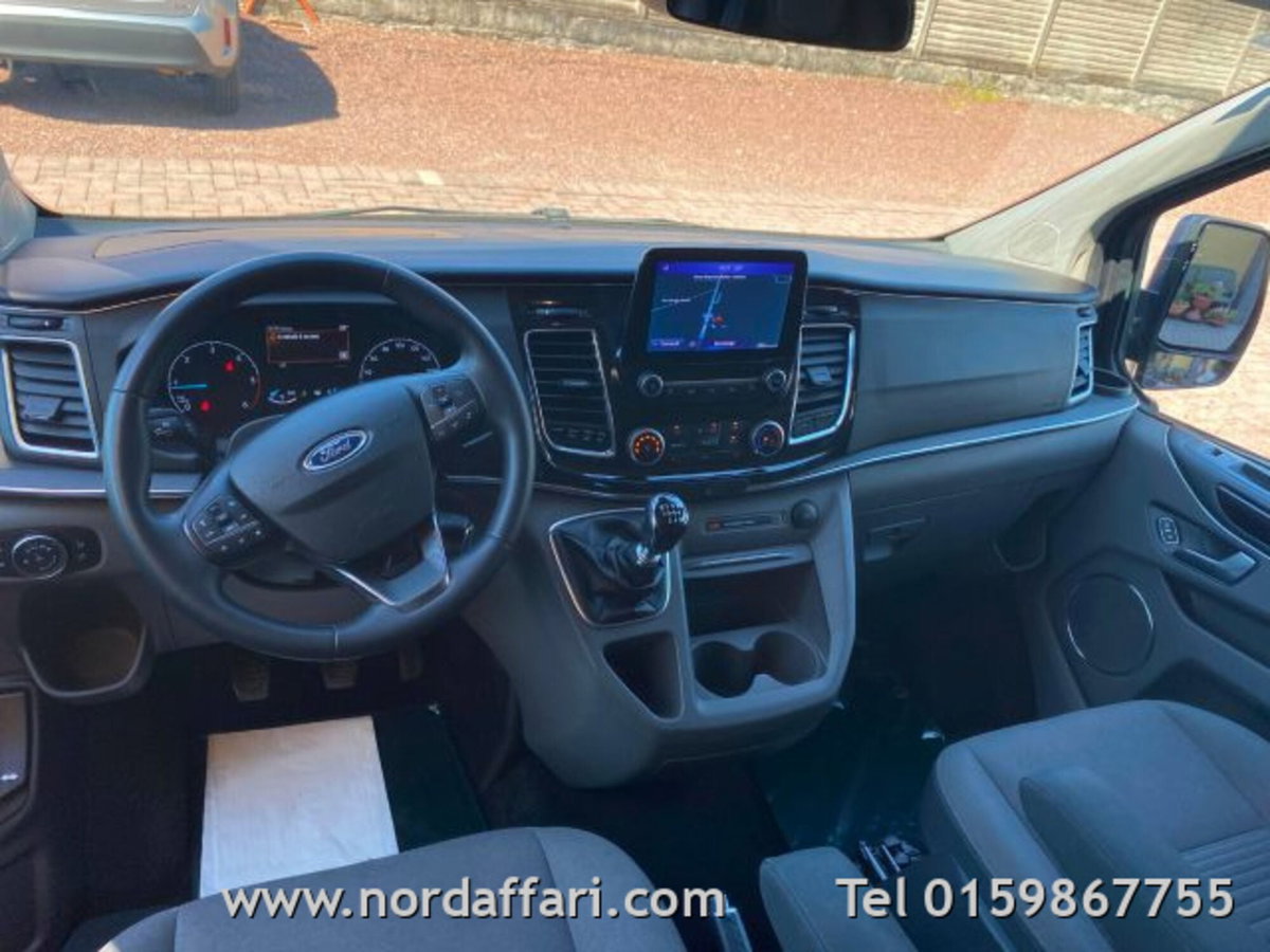 Ford Tourneo Custom 320 2.0 EcoBlue 130CV MHEV PC Titanium (18)