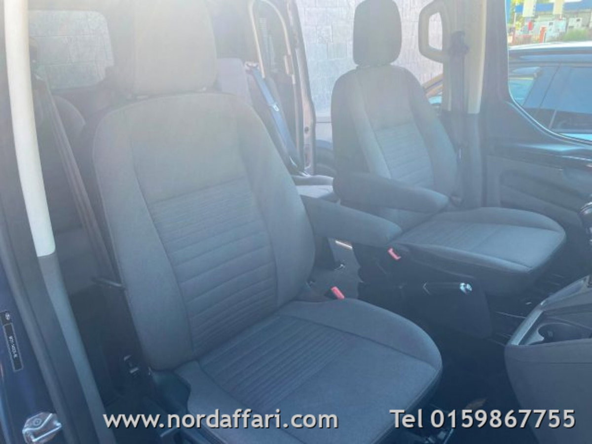 Ford Tourneo Custom 320 2.0 EcoBlue 130CV MHEV PC Titanium (20)