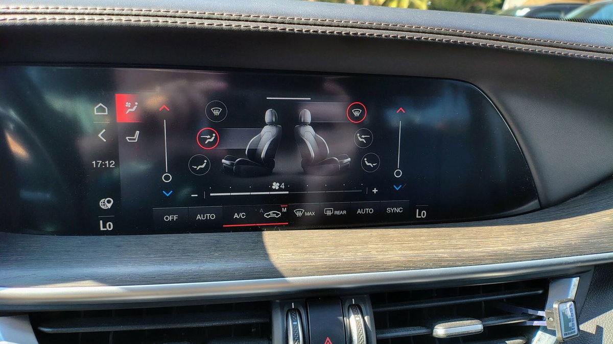 Alfa Romeo Stelvio Stelvio 2.2 Turbodiesel 210 CV AT8 Q4 Ti (9)
