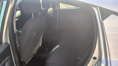 Lancia Ypsilon 1.2 69 CV 5 porte Gold (6)