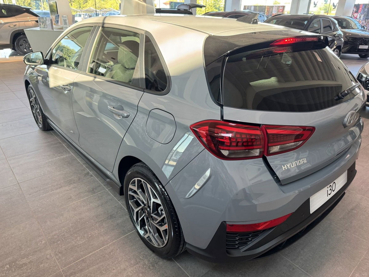 Hyundai i30 2.0 T-GDI 5 porte N (2)